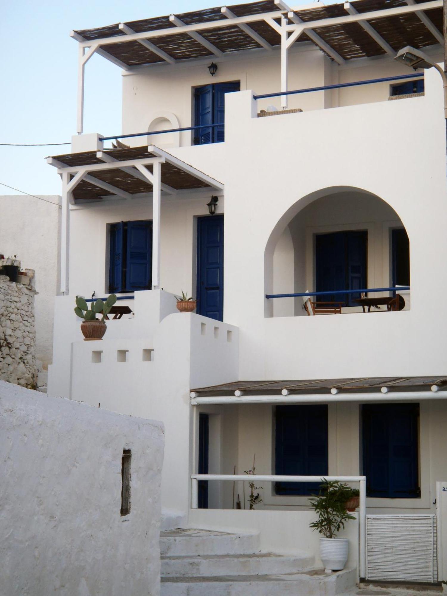 Plori Studios&Apartments Aegiali Exterior foto
